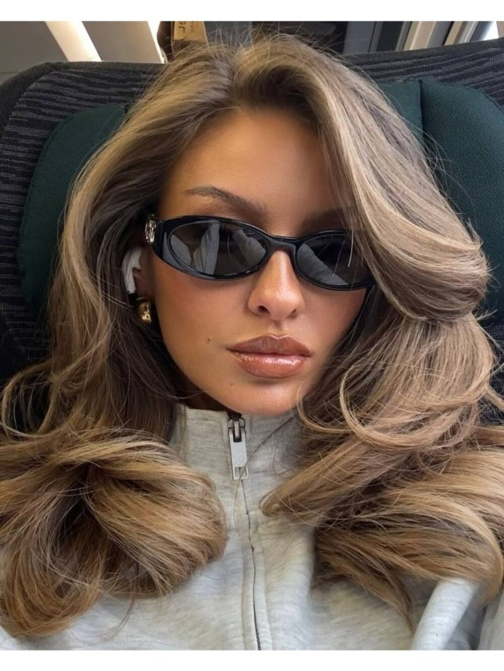 Gucci GG1660S 001 Sunglasses Black Oval Frame, Grey Lenses